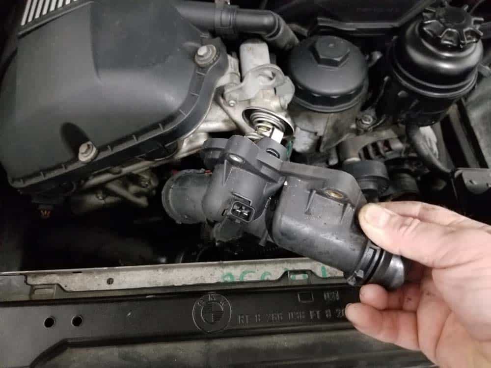 See B0953 in engine